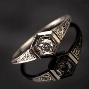 Pierścionek z brylantem ID 315