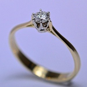 Pierścionek z brylantem ID 351