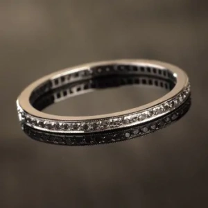 Pierścionek zaręczynowy z białego złota z brylantem ID 324