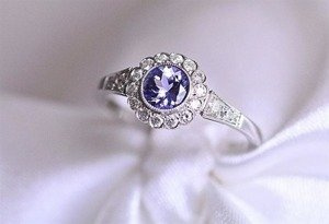 Pierścionek z tanzanitem i brylantami ID 352
